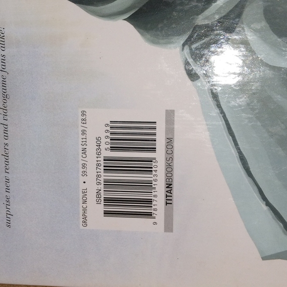 Hard Cover Titan Books; Assassin's Creed:Desmond - Picture 4 of 8